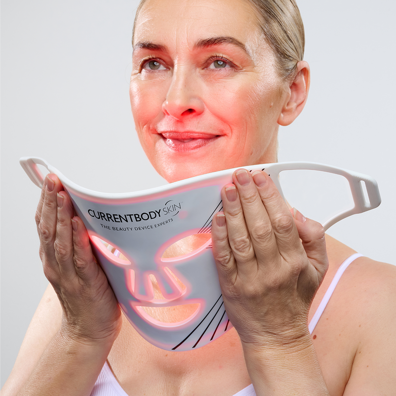 CurrentBody Skin LED Ansiktsmask med Rödljusterapi: Serie 2