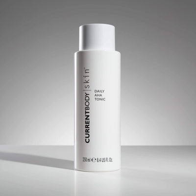 GIFT Currentbody Skin Daily AHA Tonic